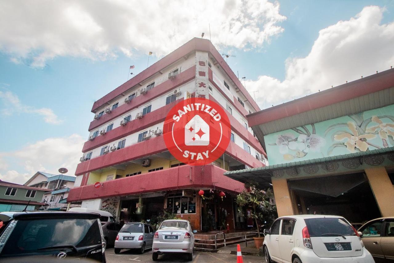 Oyo 90124 Payang Puri Baru Hotel Sarikei Exterior foto