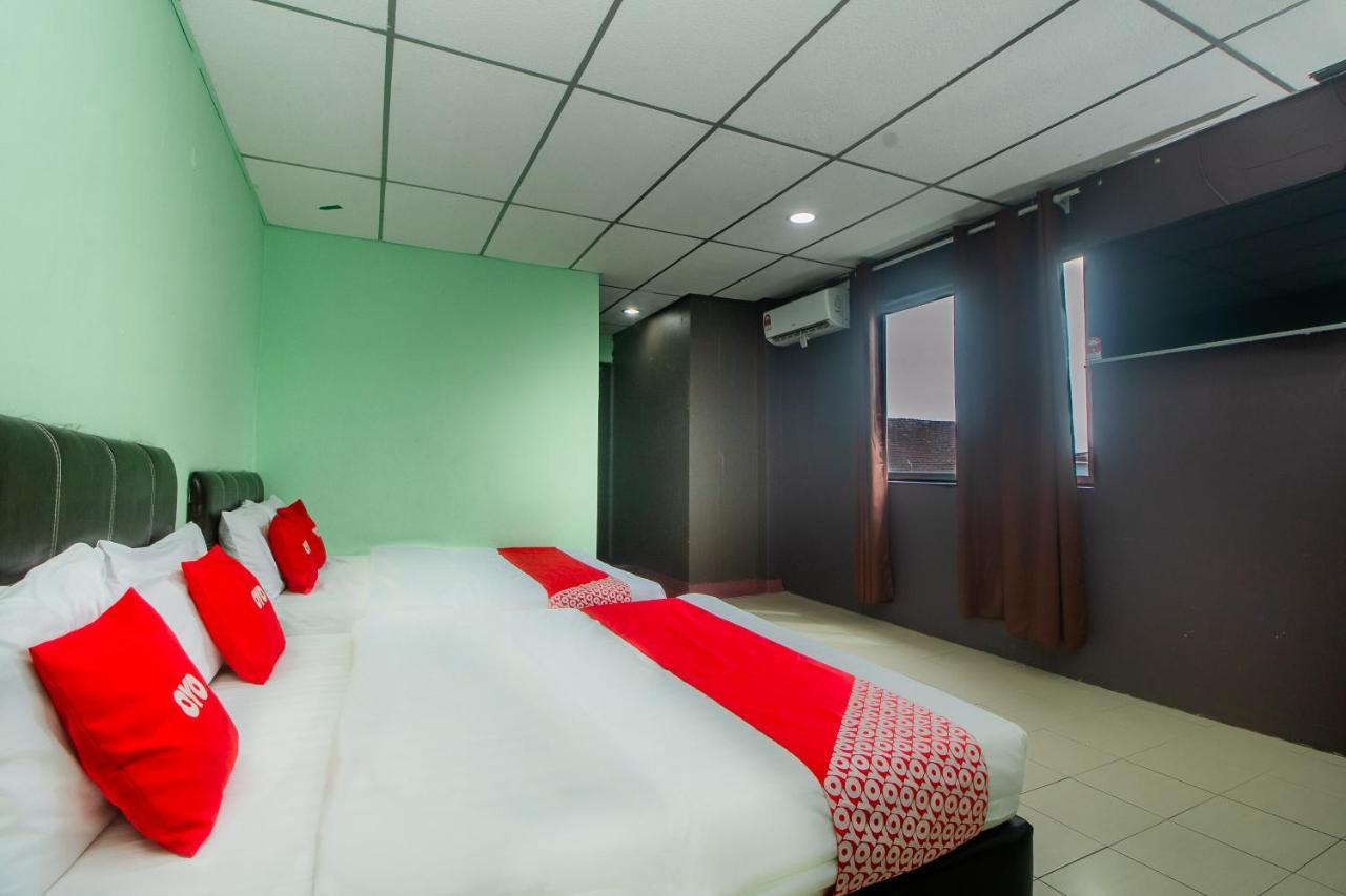 Oyo 90124 Payang Puri Baru Hotel Sarikei Exterior foto