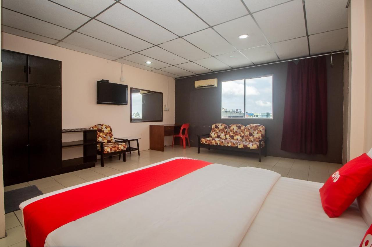 Oyo 90124 Payang Puri Baru Hotel Sarikei Exterior foto
