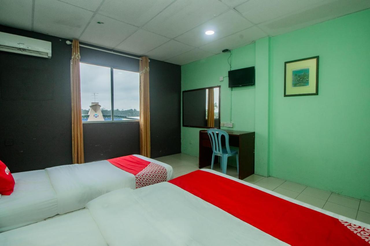 Oyo 90124 Payang Puri Baru Hotel Sarikei Exterior foto