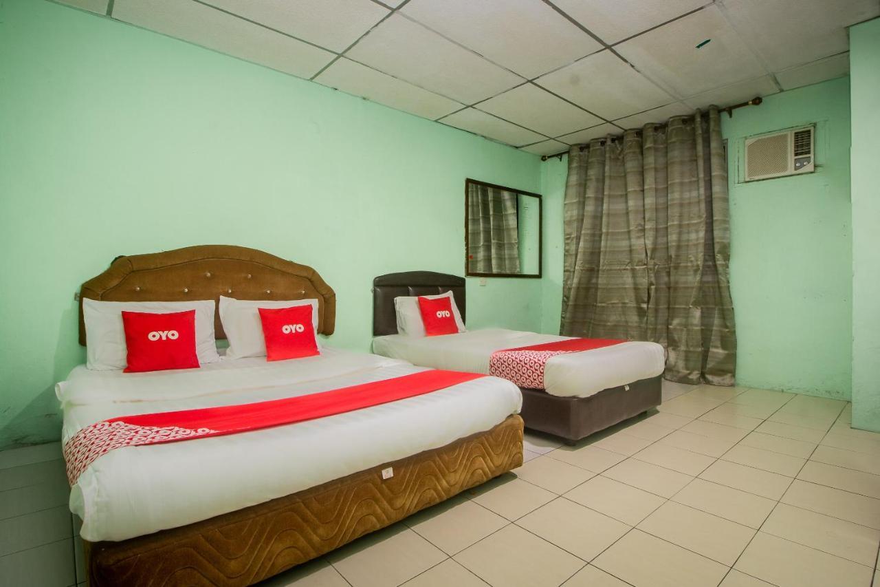 Oyo 90124 Payang Puri Baru Hotel Sarikei Exterior foto