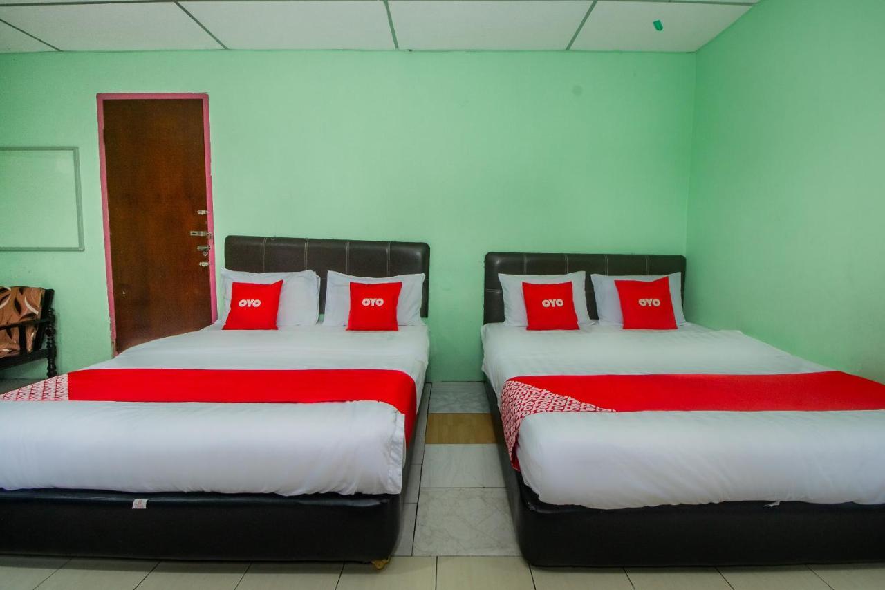 Oyo 90124 Payang Puri Baru Hotel Sarikei Exterior foto