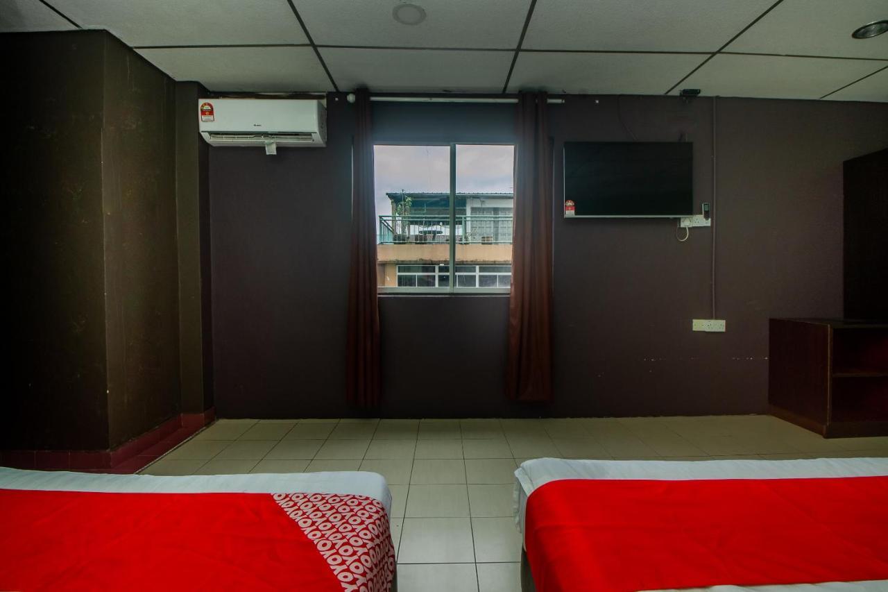 Oyo 90124 Payang Puri Baru Hotel Sarikei Exterior foto