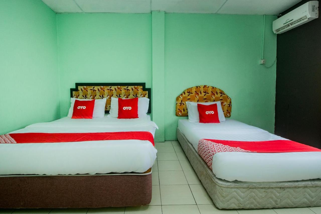 Oyo 90124 Payang Puri Baru Hotel Sarikei Exterior foto
