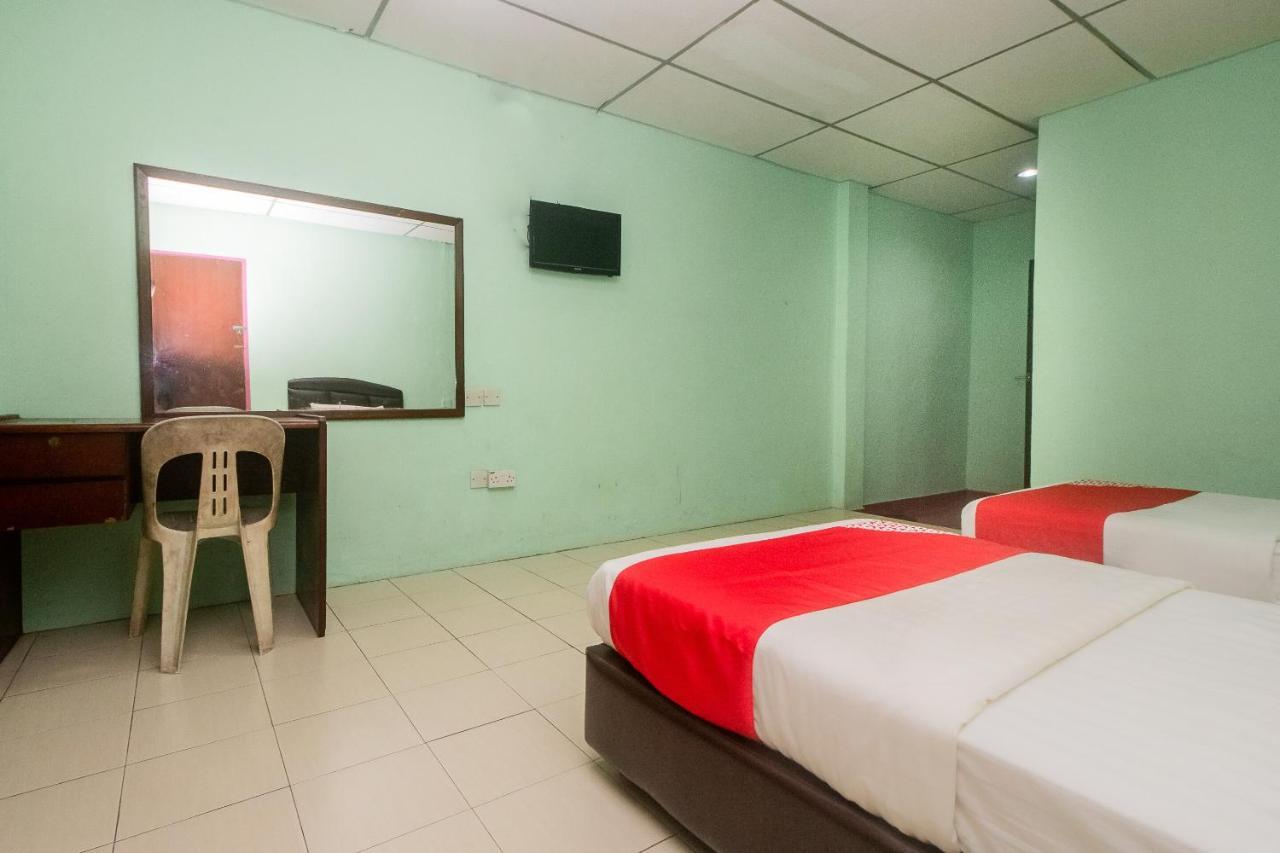 Oyo 90124 Payang Puri Baru Hotel Sarikei Exterior foto