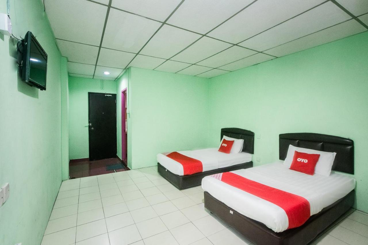 Oyo 90124 Payang Puri Baru Hotel Sarikei Exterior foto
