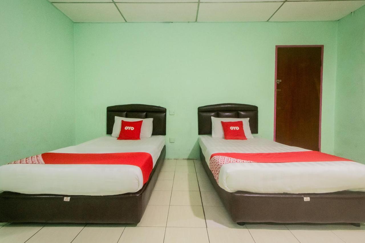 Oyo 90124 Payang Puri Baru Hotel Sarikei Exterior foto