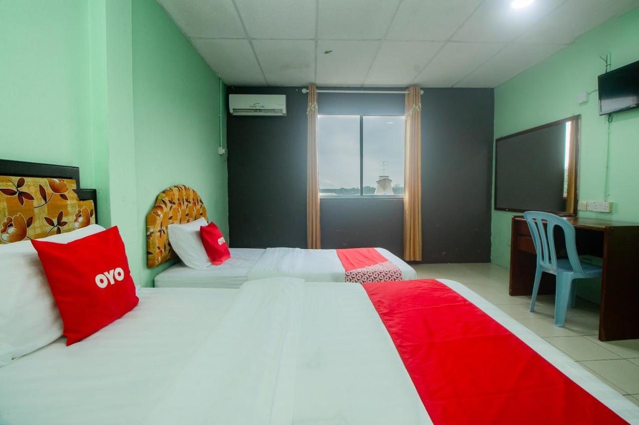 Oyo 90124 Payang Puri Baru Hotel Sarikei Exterior foto